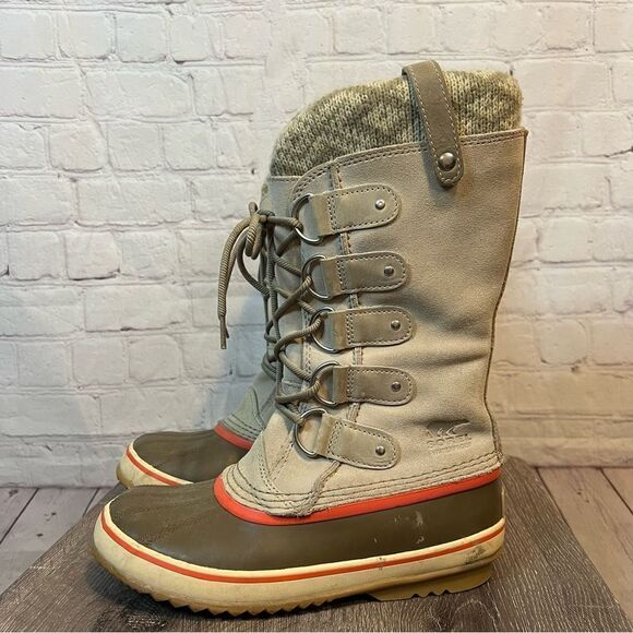 Sorel Joan of Arctic Boots size 8 - Picture 3 of 9